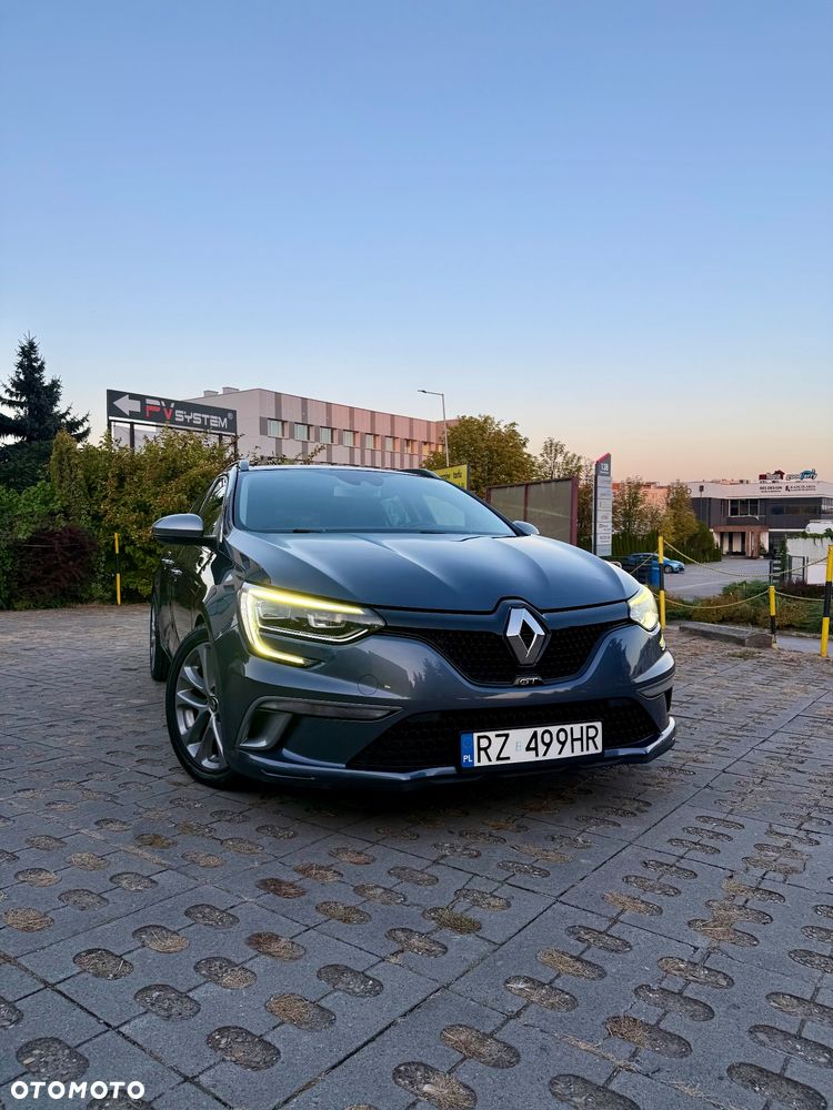 Renault Megane ENERGY TCe 205 EDC GT - 12