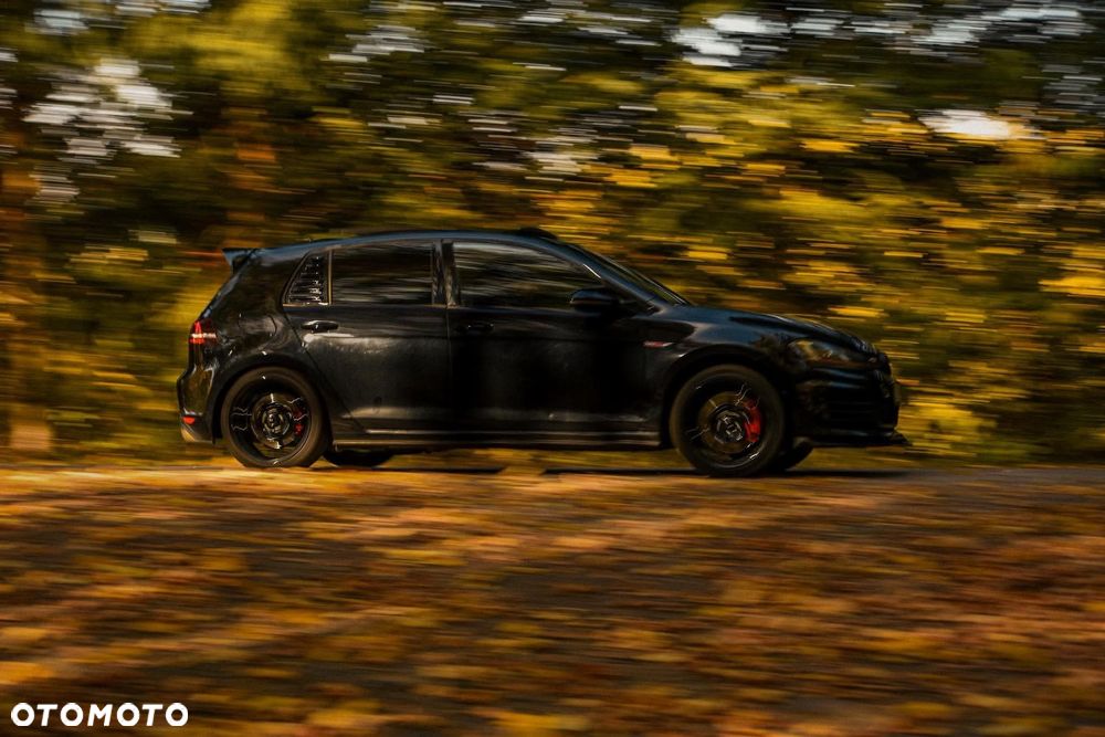 Volkswagen Golf - 3