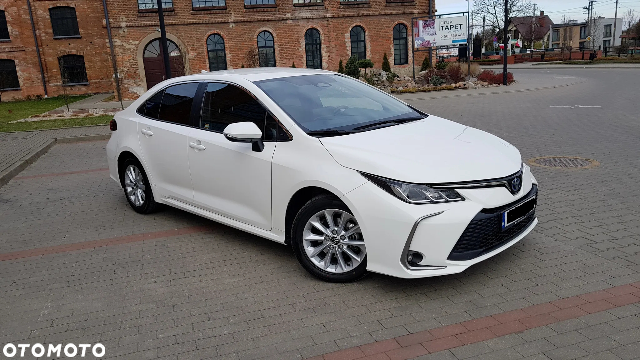 Toyota Corolla 1.8 Hybrid Comfort - 14