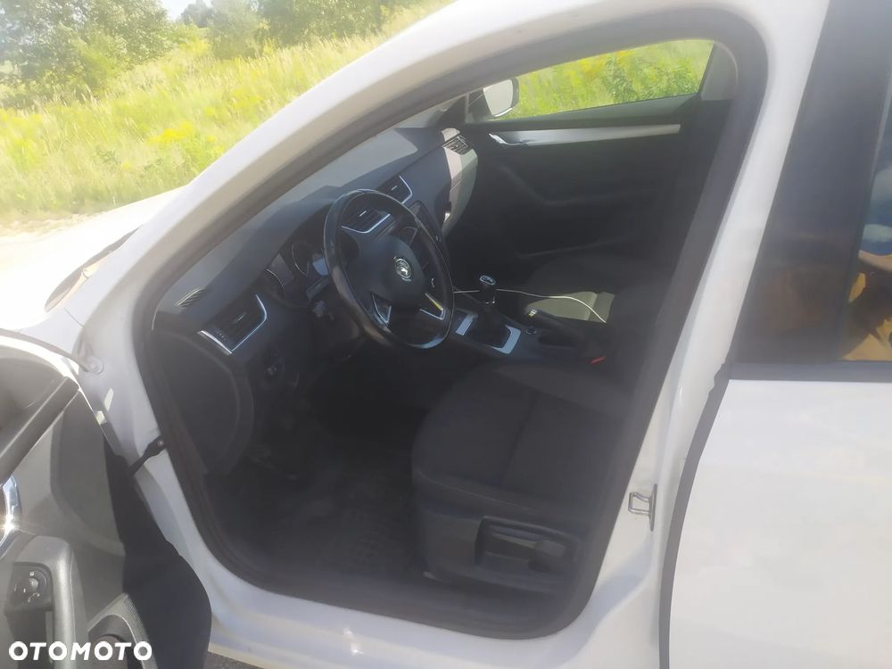 Skoda Octavia 1.5 TSI GPF ACT Ambition - 9