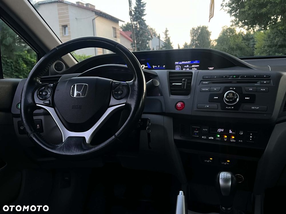Honda Civic 1.8 Executive - 14