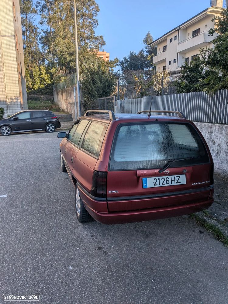 Opel Astra Caravan 1.4i 16V - 3