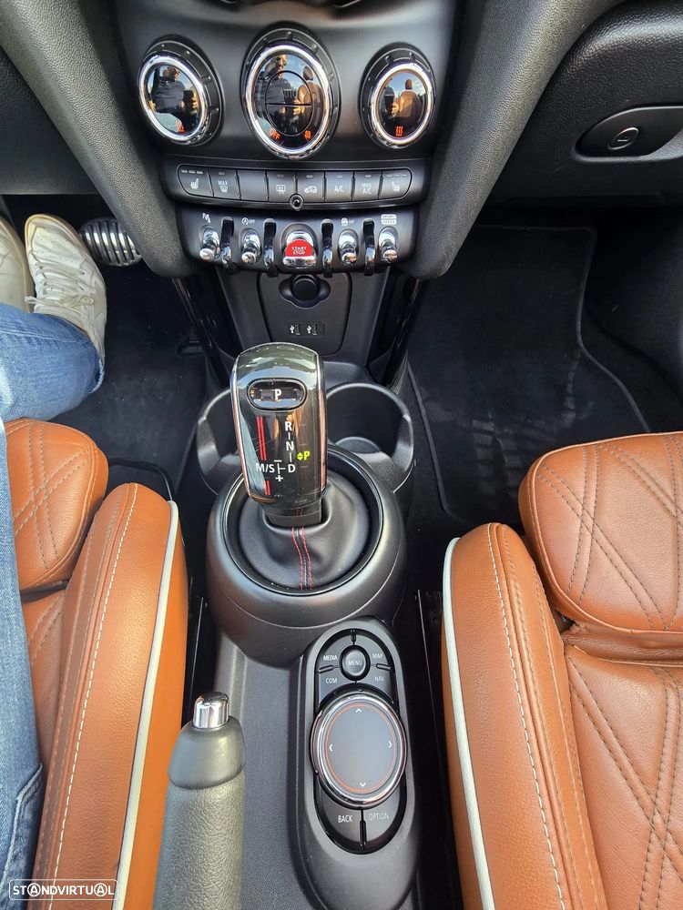 MINI Cabrio John Cooper Works Sport Aut. - 28