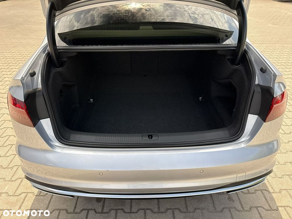 Audi A4 Limousine 35 TFSI mHEV S tronic - 16