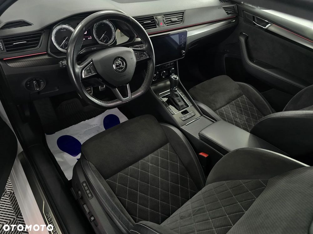 Skoda Superb 1.5 TSI Sportline DSG - 9