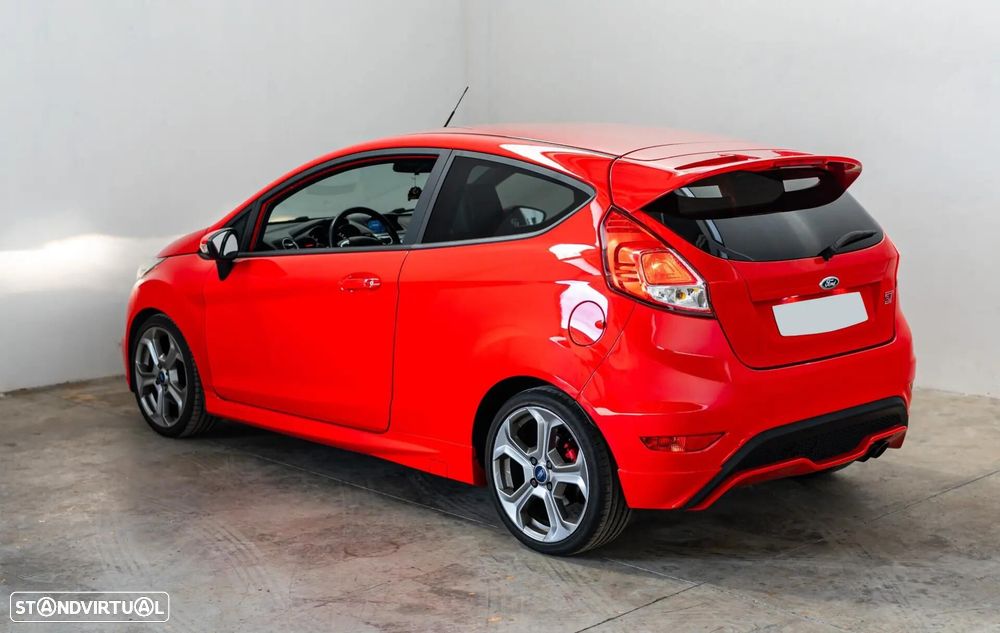 Ford Fiesta 1.6 EcoBoost c/ Pack Pele Desportiva ST - 7