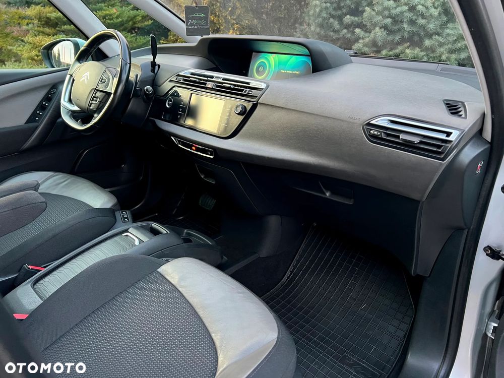Citroën C4 Grand Picasso BlueHDi 150 EAT6 Exclusive - 22