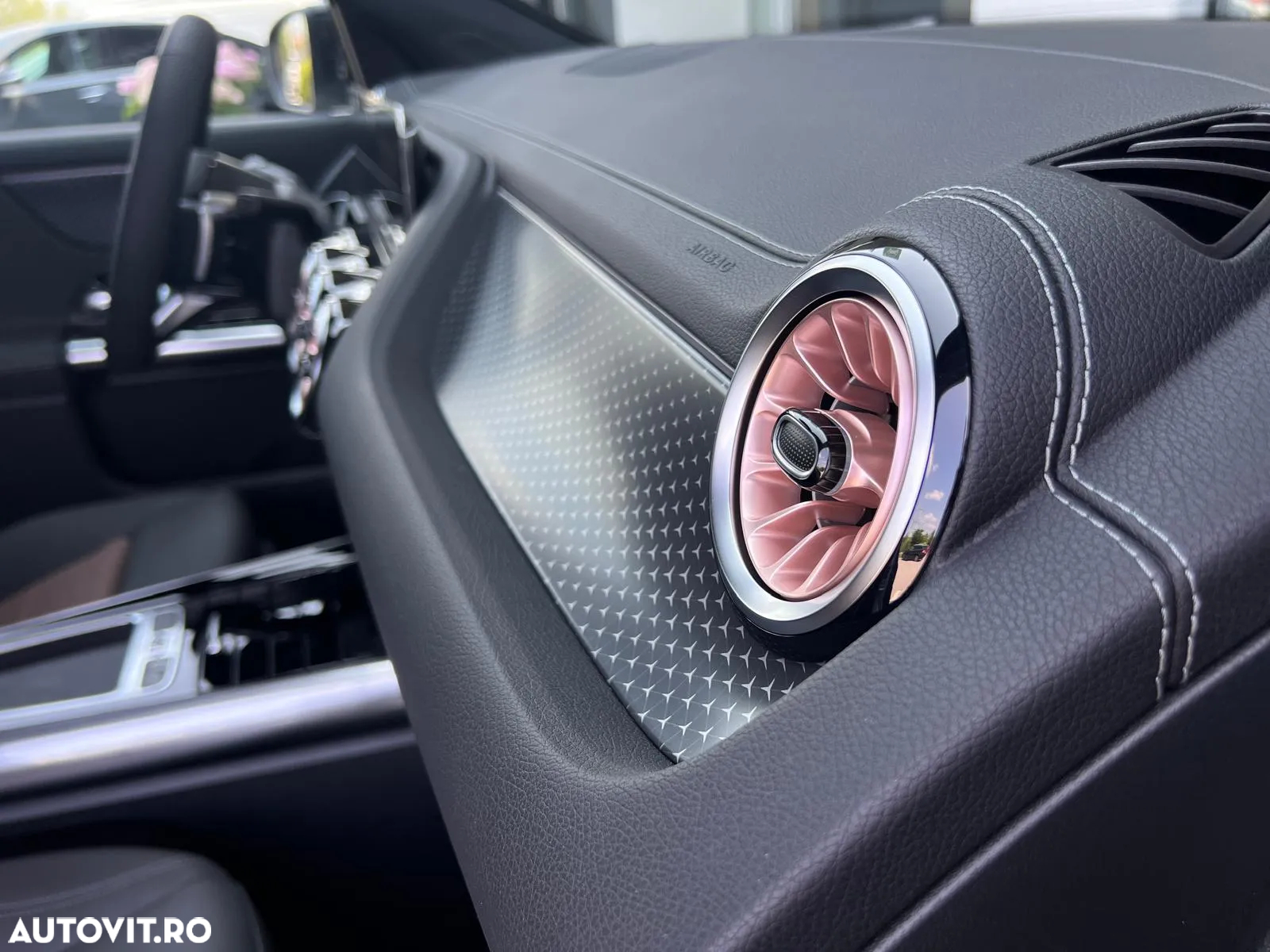 Mercedes-Benz EQA 250+ - 17