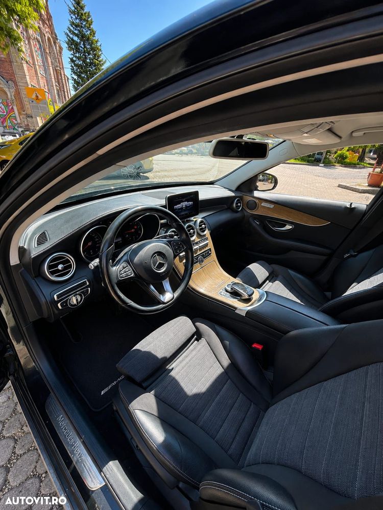 Mercedes-Benz C - 8