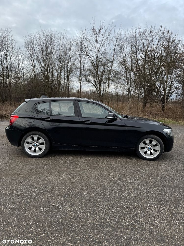 BMW Seria 1 116i - 5