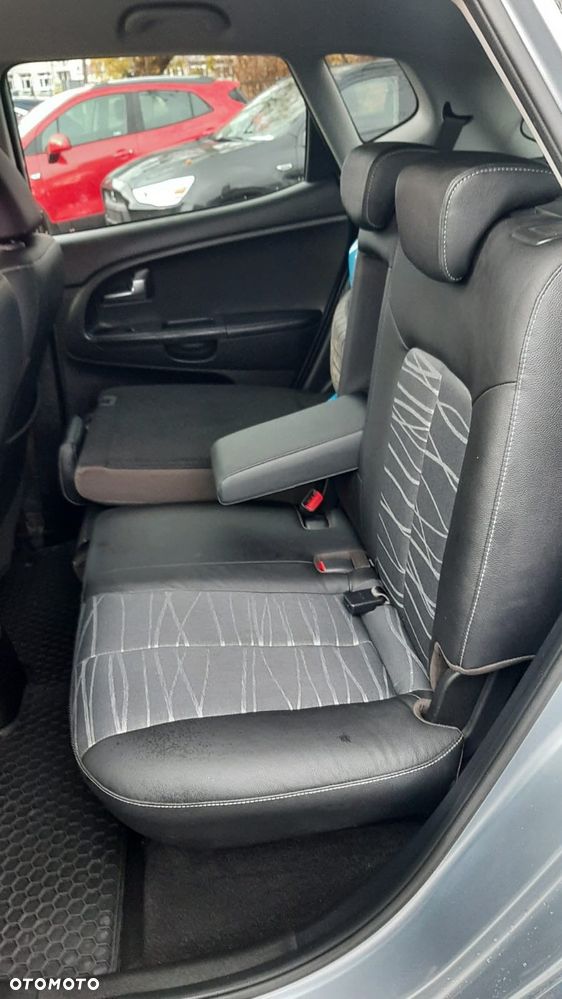 Kia Venga 1.6 Business Line - 19