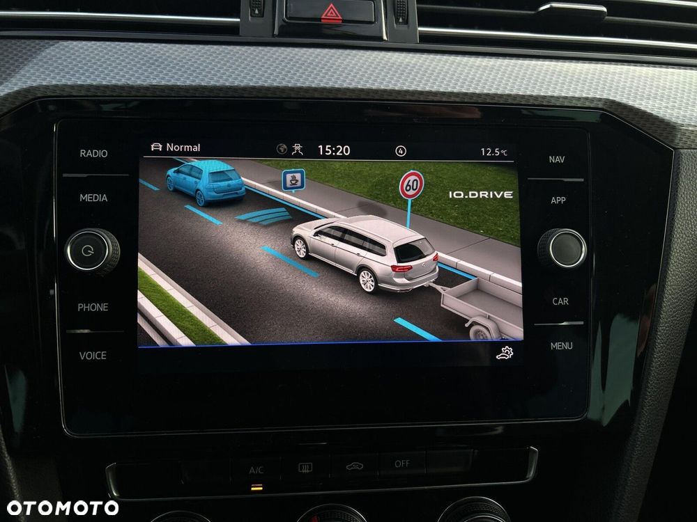 Volkswagen Passat Alltrack 2.0 TDI SCR 4Mot DSG7 - 17