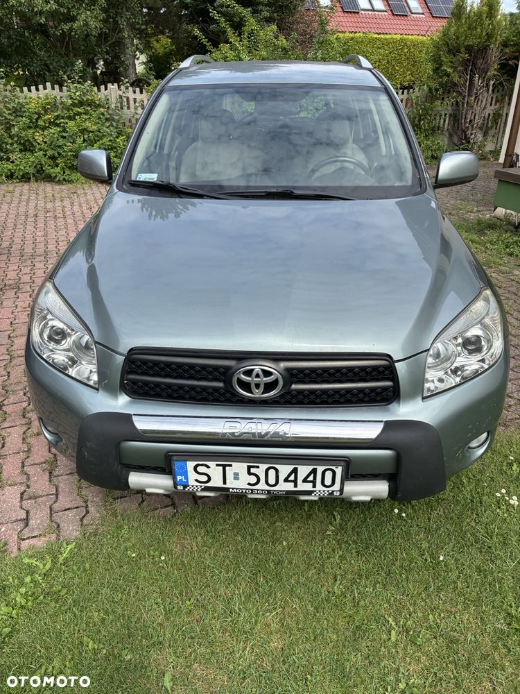 Toyota RAV4 2.0 VVT-i Prestige - 1