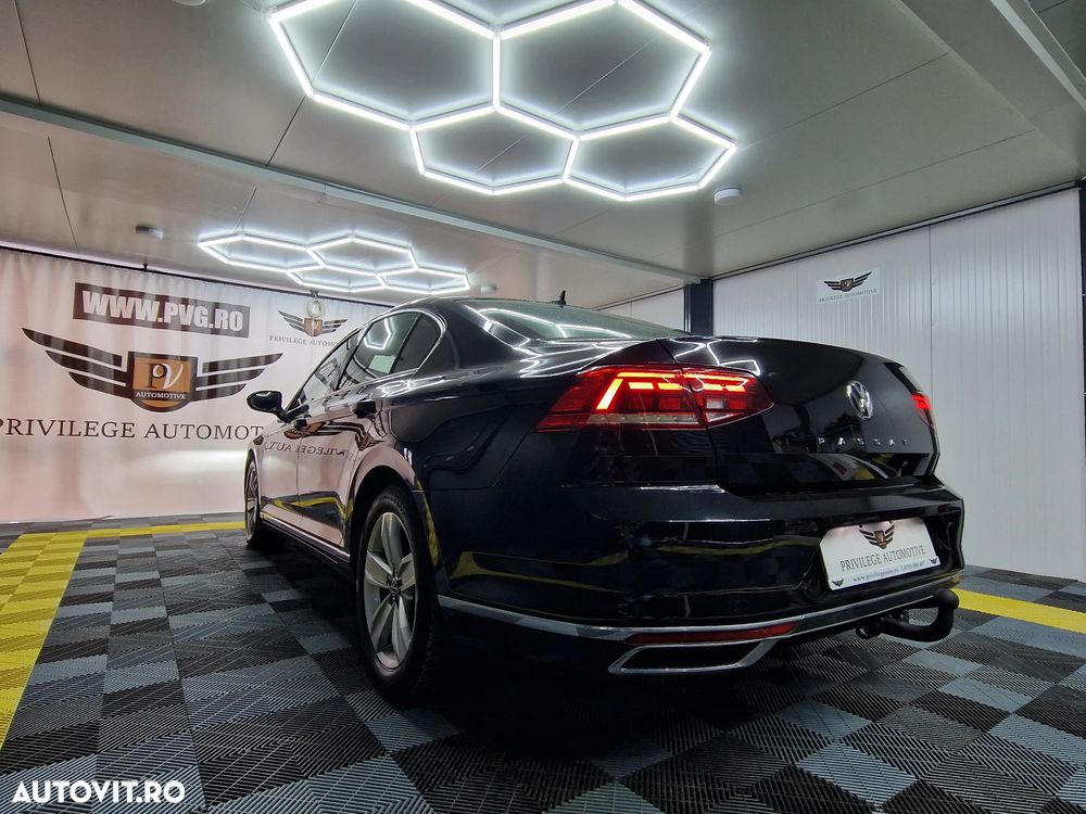 Volkswagen Passat 2.0 TDI DSG Highline - 5