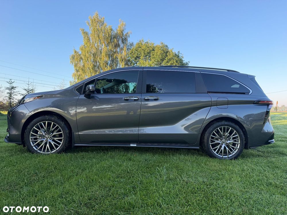Toyota Sienna - 27