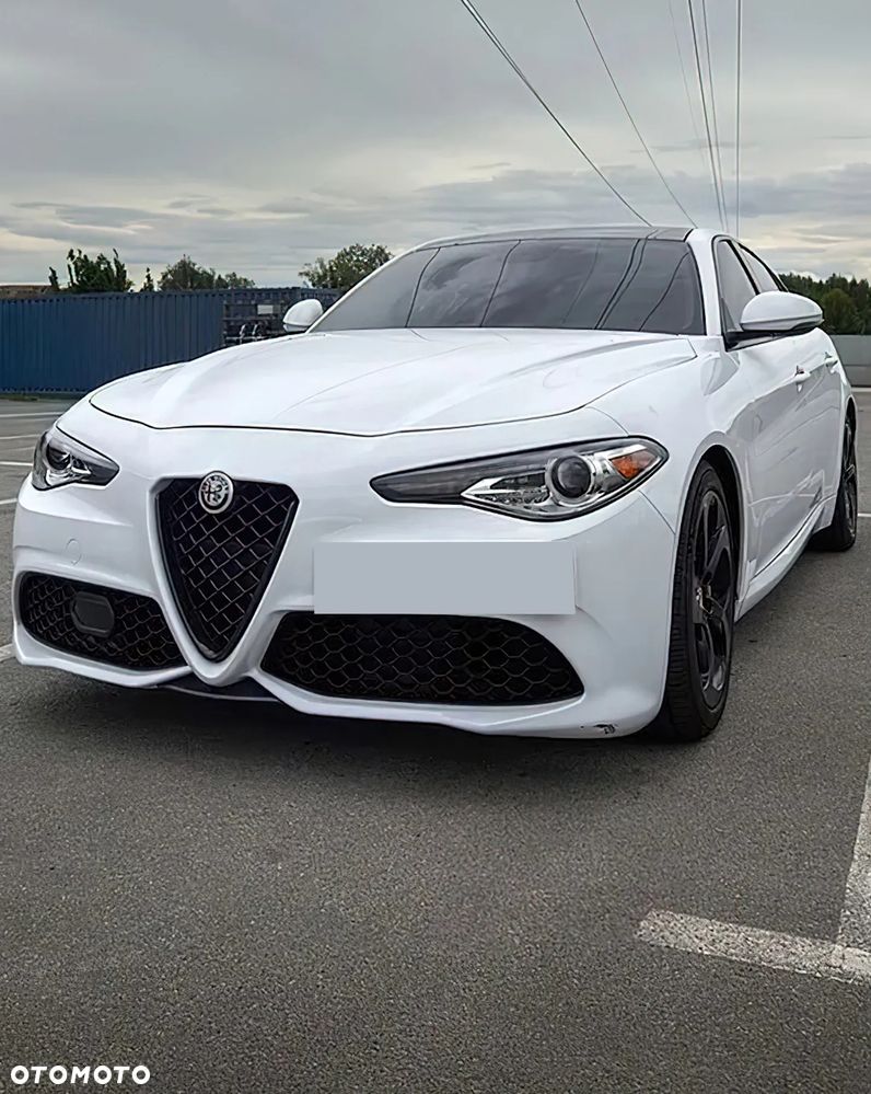 Alfa Romeo Giulia 2.0 Turbo Veloce - 1