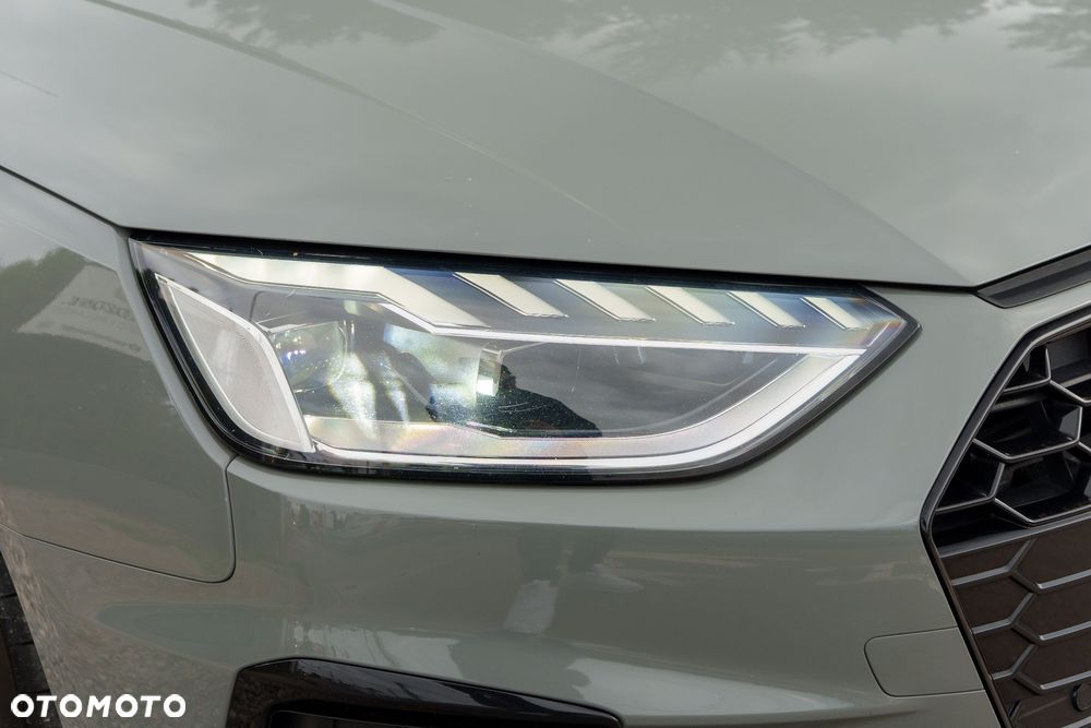 Audi A4 Avant 35 TDI mHEV S Line S tronic - 39