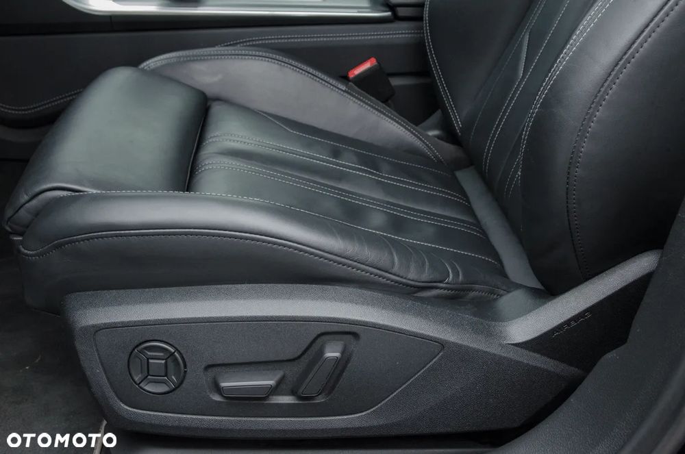 Audi A6 Allroad - 22