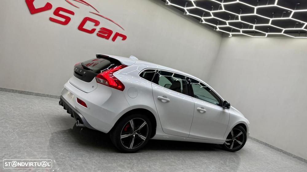 Volvo V40 2.0 D2 R-Design - 34