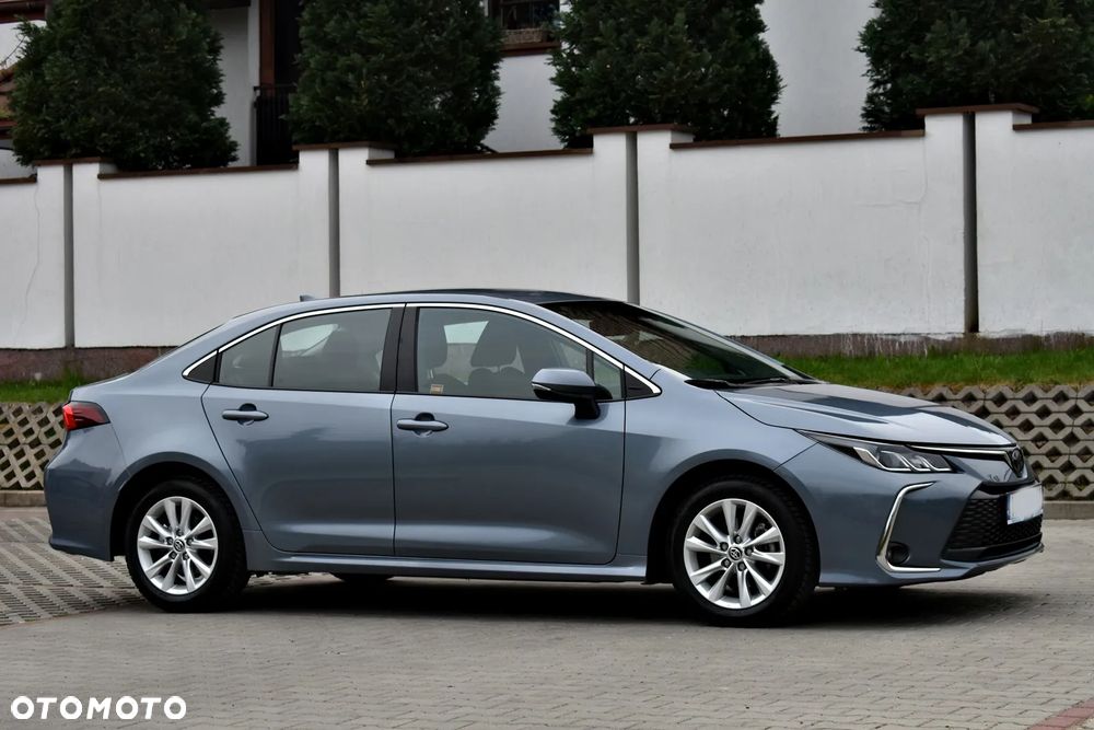 Toyota Corolla - 1