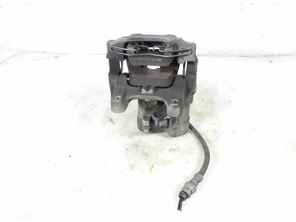 SKODA SUPERB IV 4 2.0TSI ZACISK HAMULCOWY TYŁ LEWY - 2