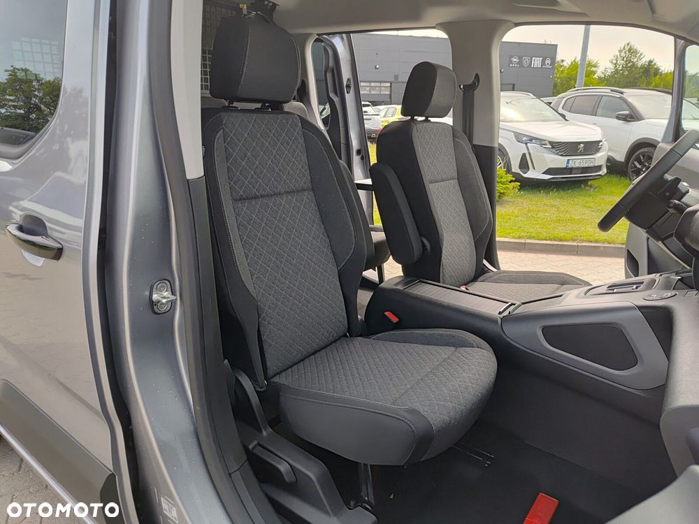 Opel Combo L2 EAT8 (bryg.) - 12