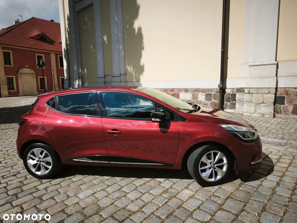 Renault Clio - 31