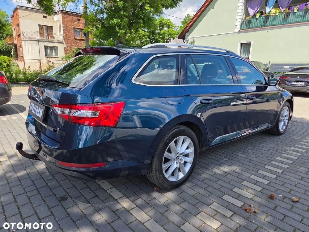 Skoda Superb 2.0 TDI Ambition DSG - 15