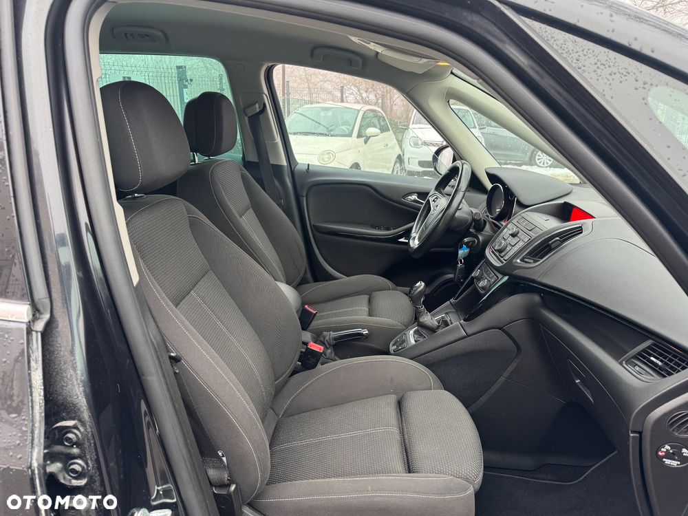 Opel Zafira - 17