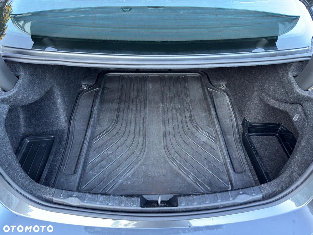 BMW Seria 3 330i GPF xDrive M Sport - 26