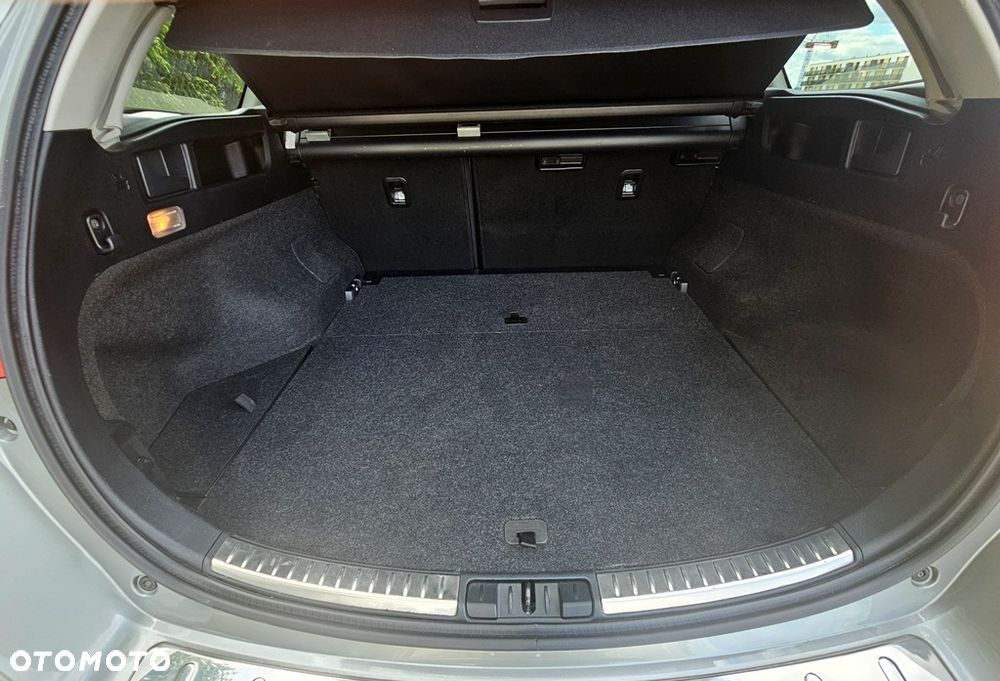 Toyota Auris 1.6 Prestige - 16