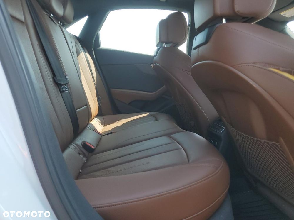 Audi A4 Limousine - 9