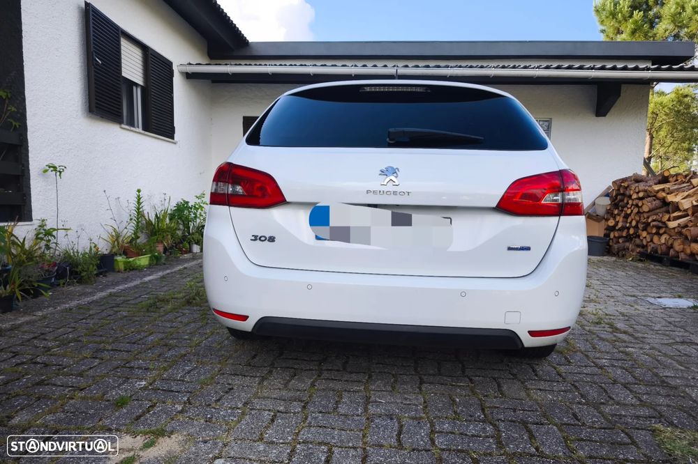 Peugeot 308 SW - 8