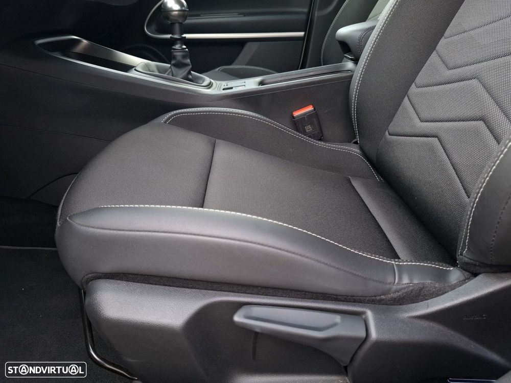 Jeep Avenger 1.2 TG Altitude - 27