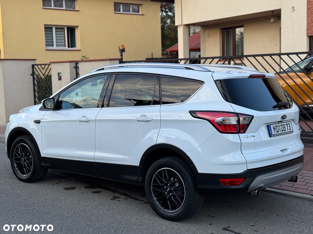Ford Kuga 1.5 EcoBoost 2x4 Titanium - 12