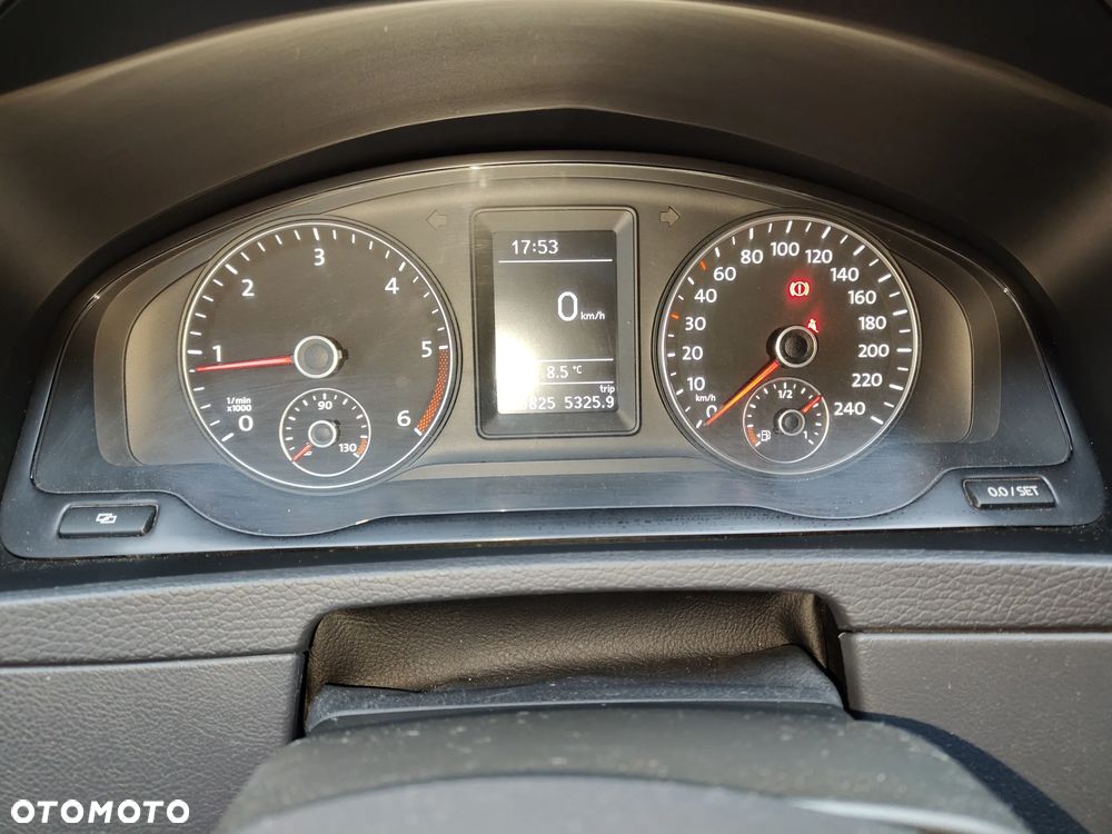 Volkswagen Multivan - 18