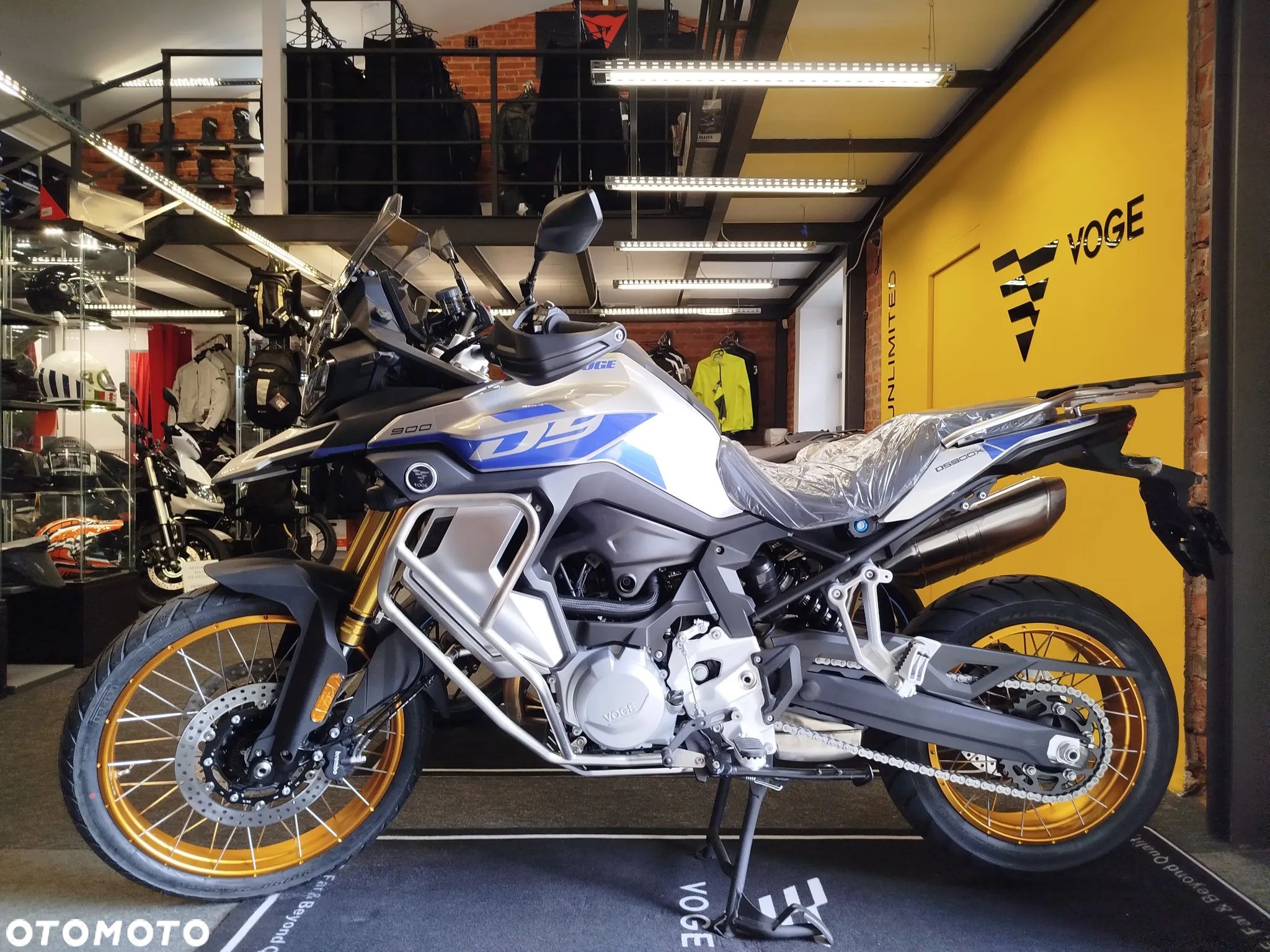 VOGE 900DSX - 1