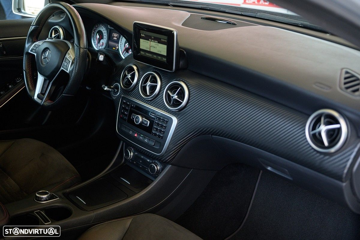 Mercedes-Benz A 200 CDi BE AMG Line Aut. - 23