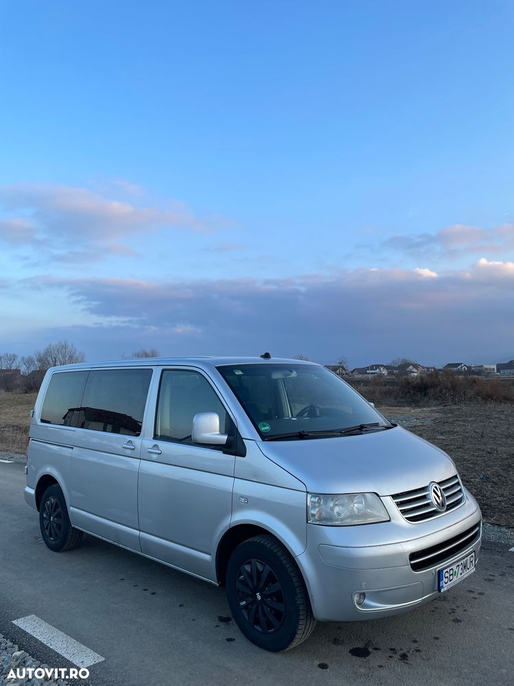 Volkswagen Caravelle - 2