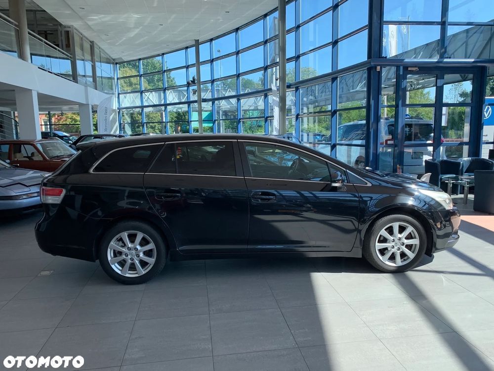 Toyota Avensis - 3