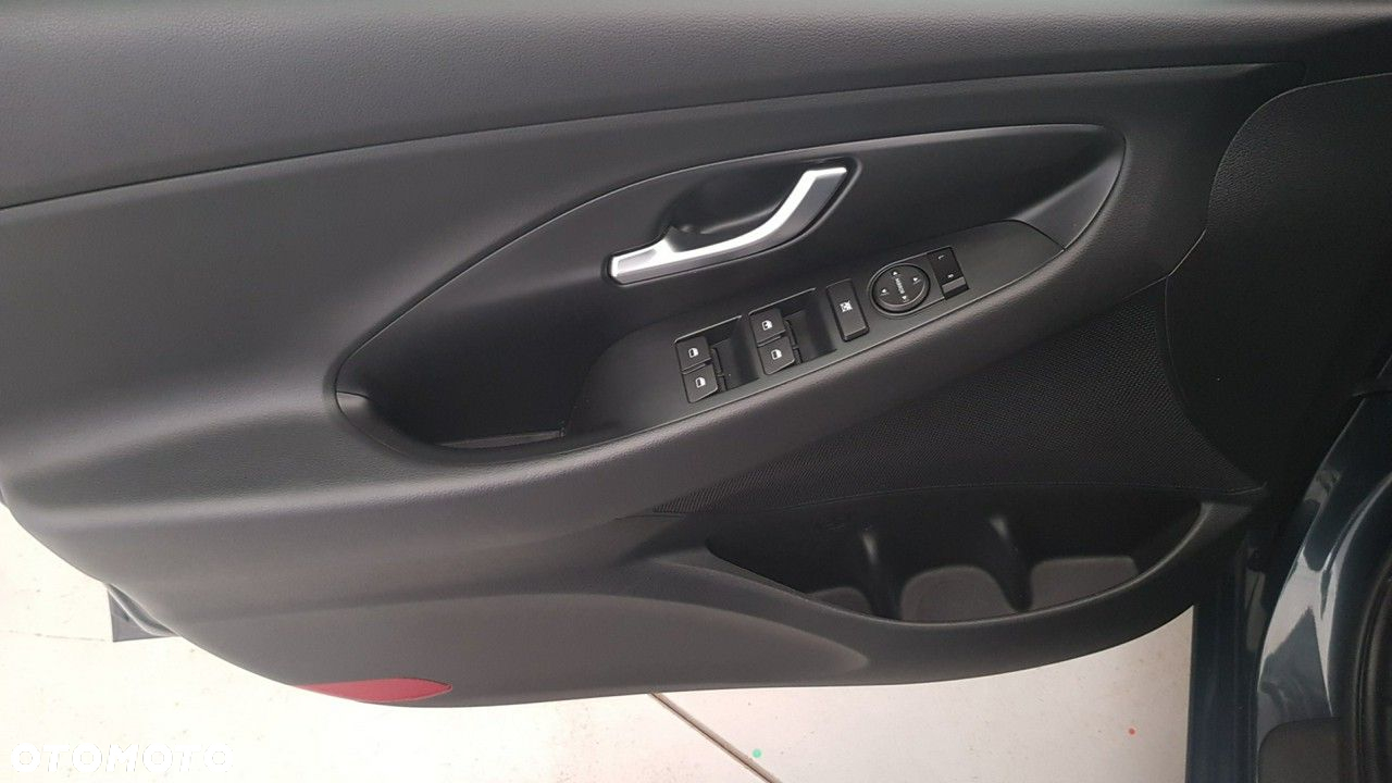 Hyundai i30 - 24