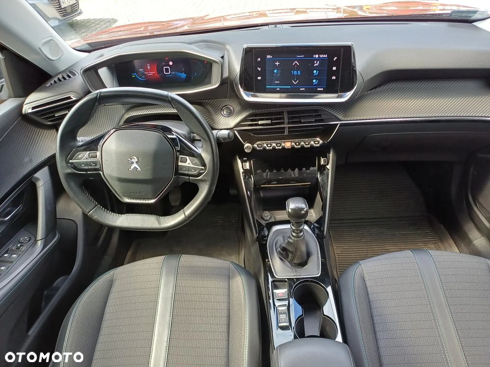 Peugeot 2008 1.2 PureTech Allure Pack S&S - 5