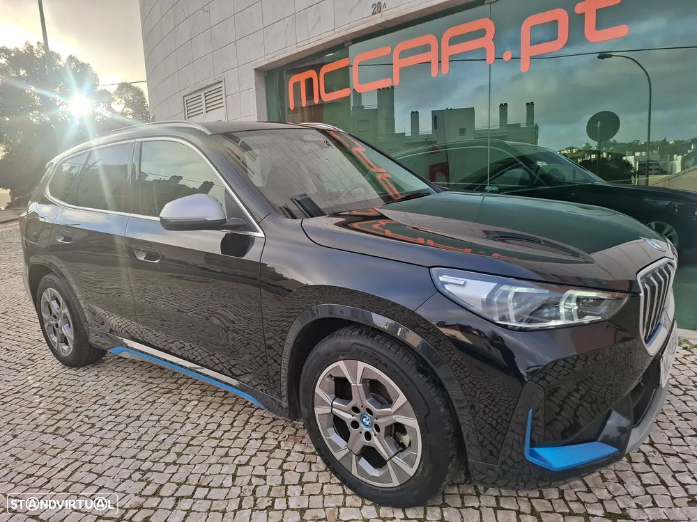 BMW iX1 xDrive30 xLine - 1