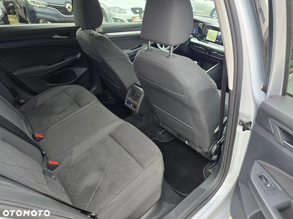 Volkswagen Golf - 10