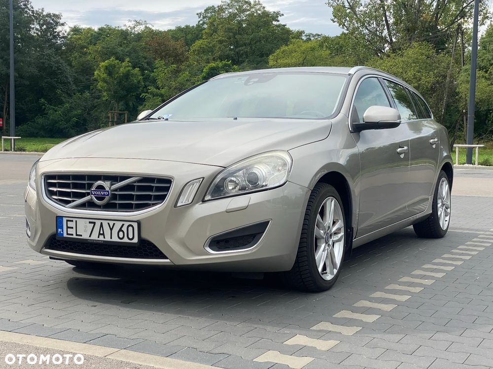 Volvo V60 T4 Summum - 2