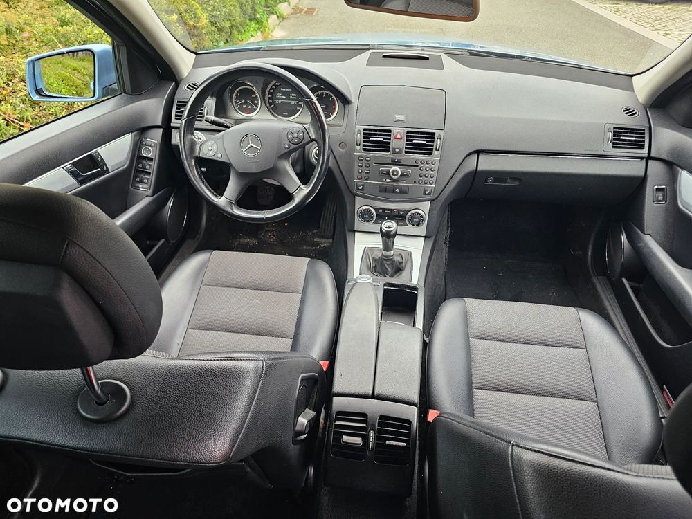 Mercedes-Benz Klasa C 220 CDI Avantgarde Edition - 10