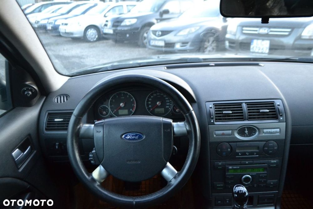 Ford Mondeo - 11