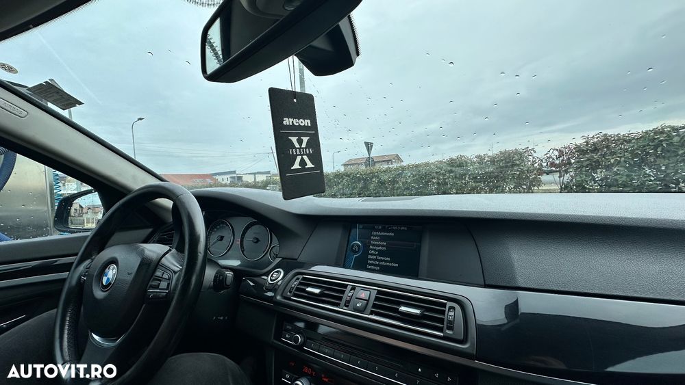 BMW Seria 5 520d - 4