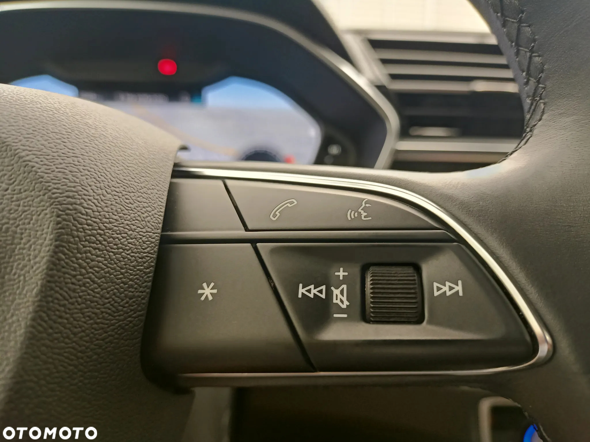 Audi Q3 40 TFSI Quattro S tronic - 33