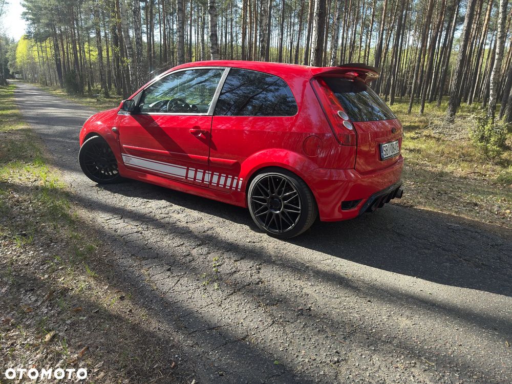 Ford Fiesta 2.0 ST - 5